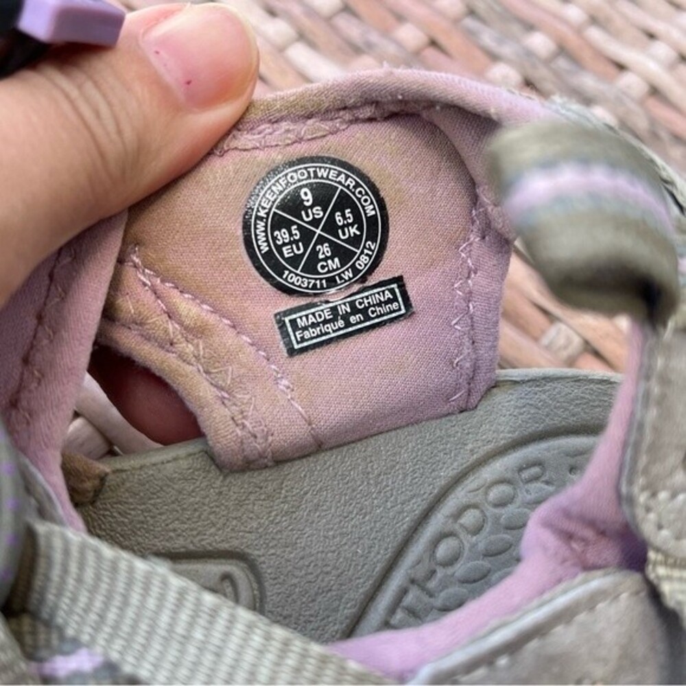 Keen Whisper Sandals in Grey and Purple  9 - Picture 5 of 11